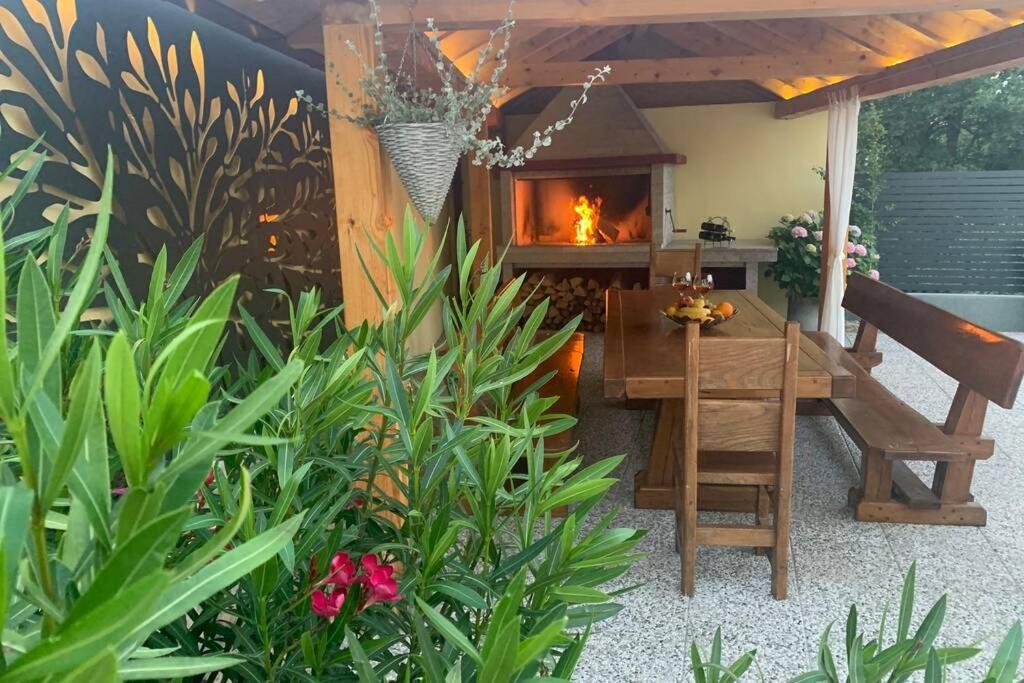 Villa Hope Zmijavci Εξωτερικό φωτογραφία